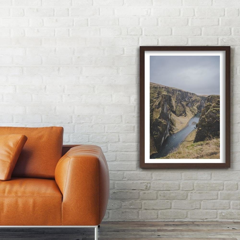 Glezna brūnā rāmī - The River Among The Rocks Home Trends DECO