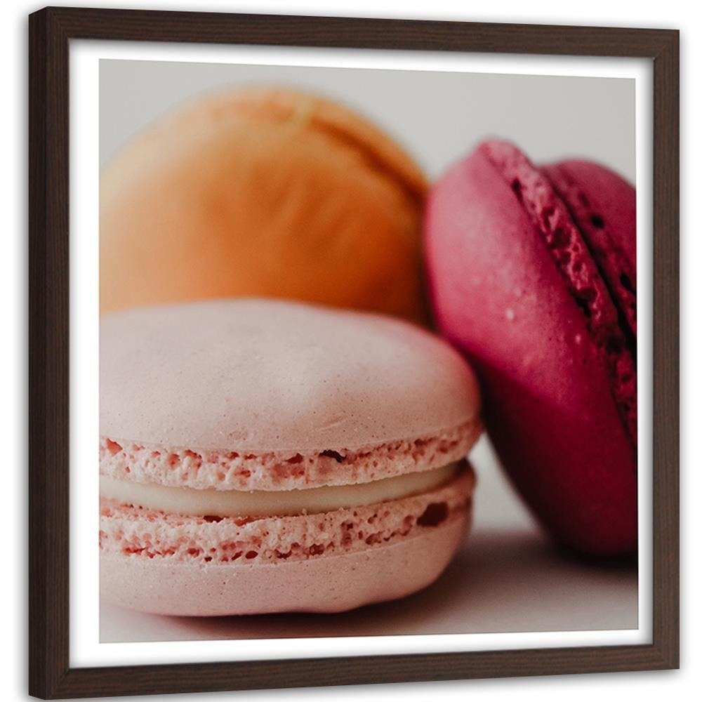 Glezna brūnā rāmī - Three Colorful Macaroons Home Trends DECO