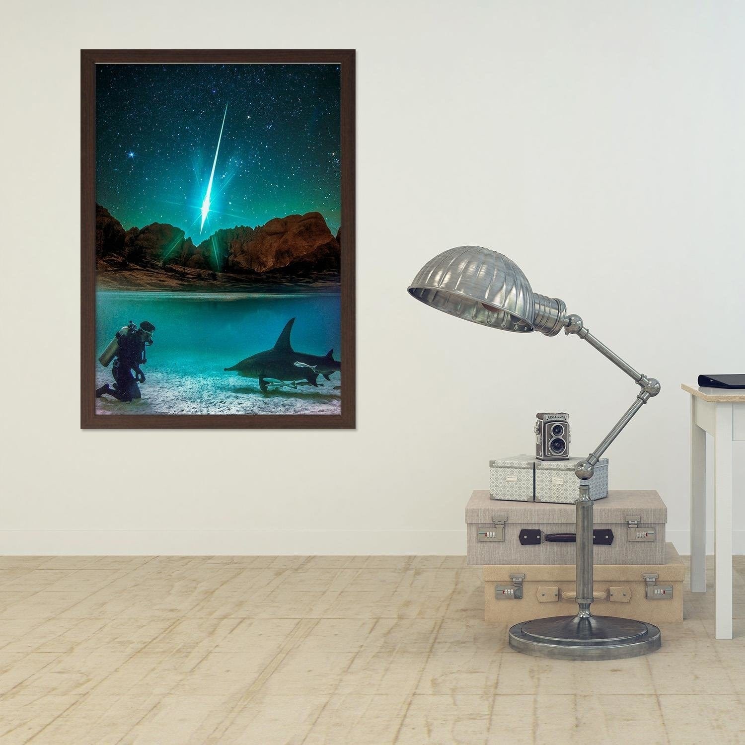 Glezna brūnā rāmī - Underwater Meeting Home Trends DECO