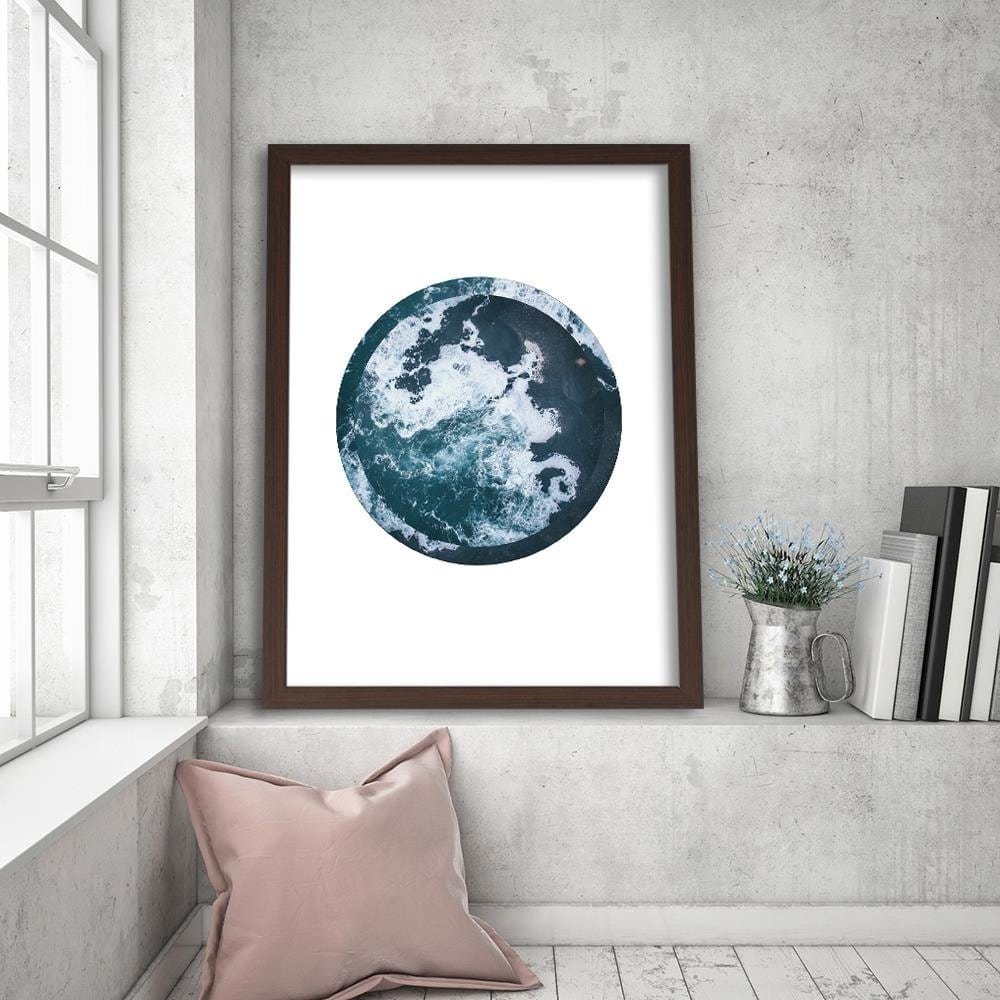 Glezna brūnā rāmī - Waves In A Circle Home Trends DECO
