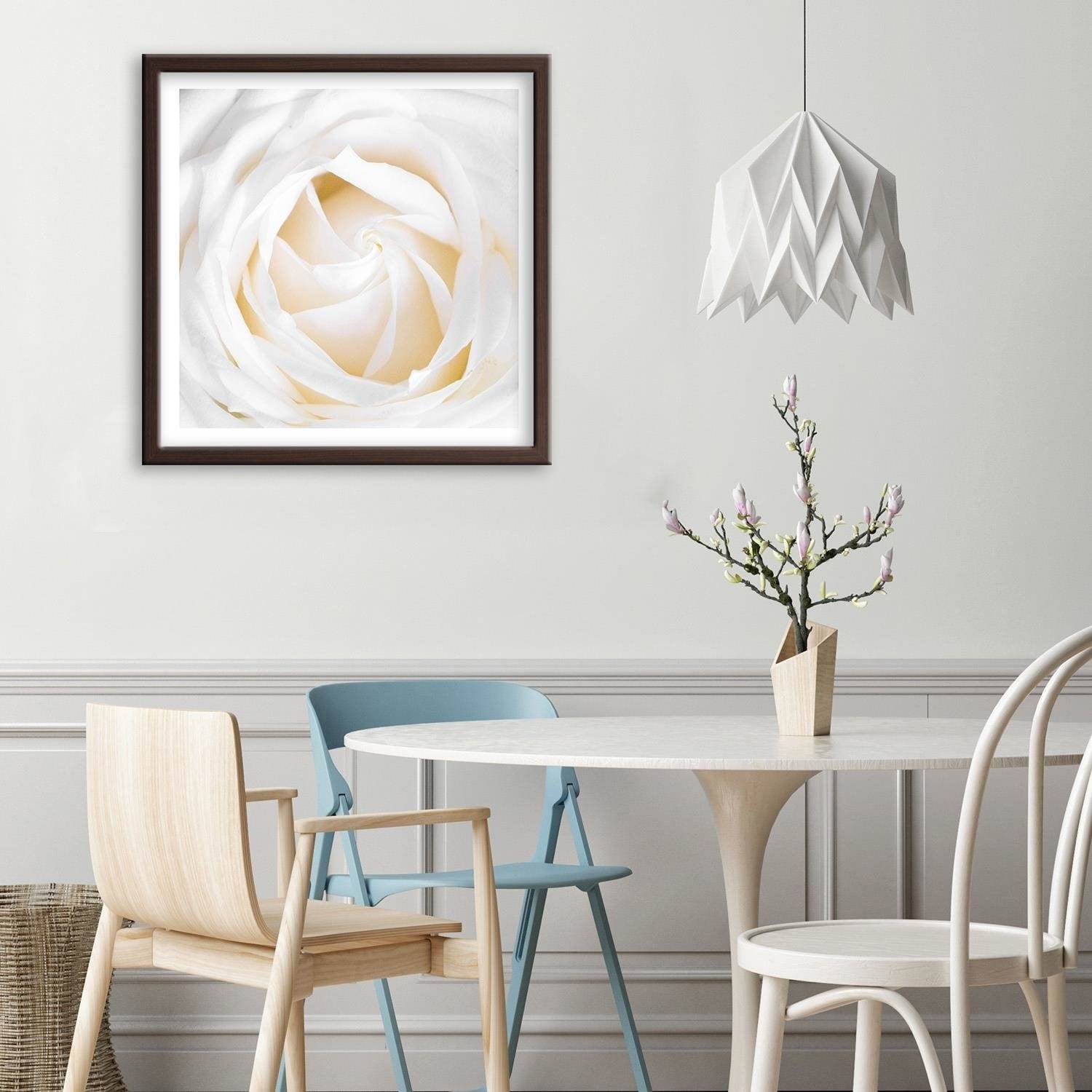 Glezna brūnā rāmī - White Rose 2 Home Trends DECO