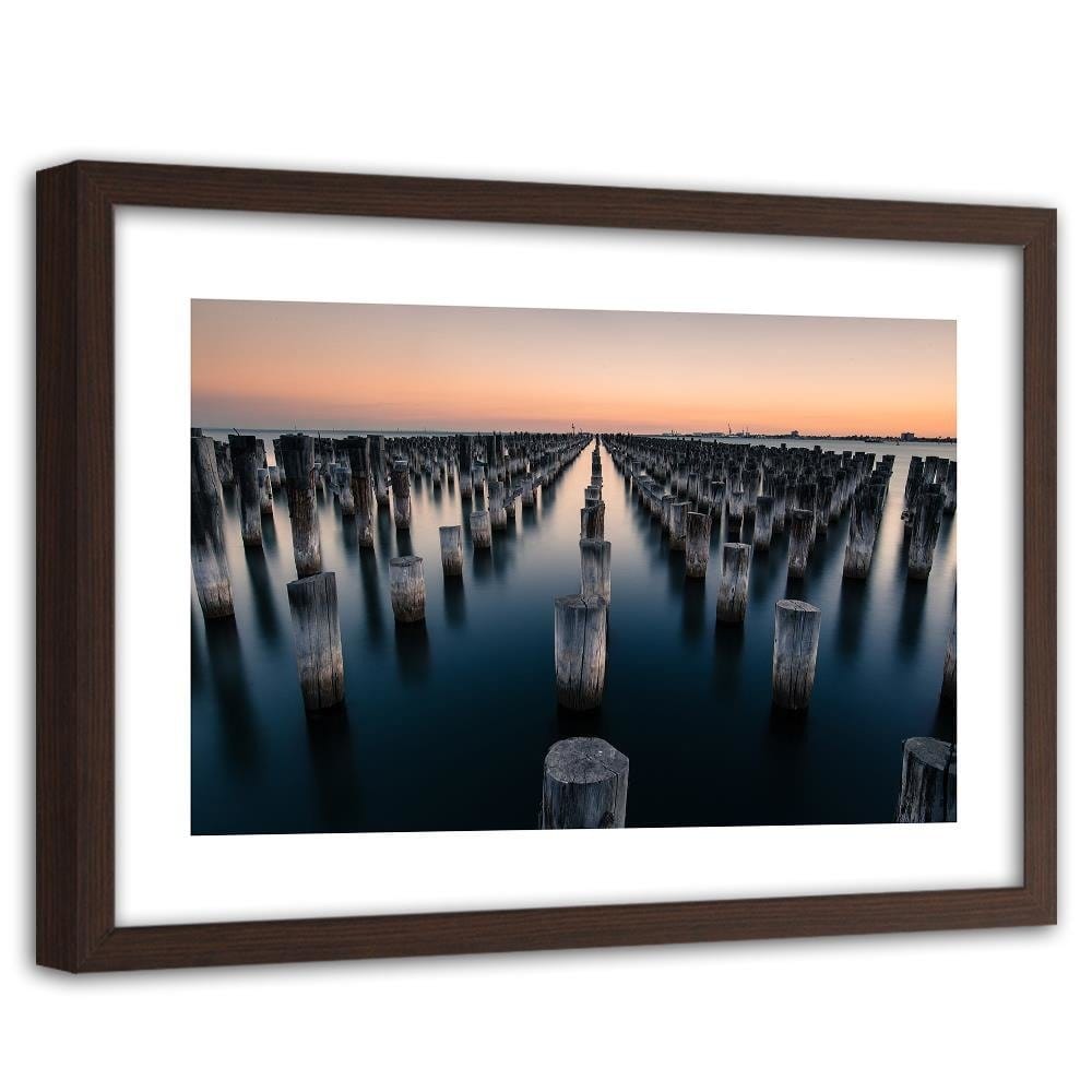 Glezna brūnā rāmī - Wooden Breakwater Home Trends DECO