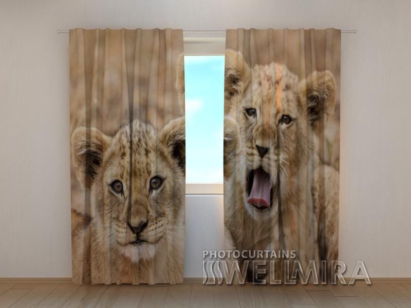 Dienas un nakts aizkari - Divi lauvas mazuļi 180 x 140 cm (2X 90x140 cm) / SCREEN E-interjers.lv
