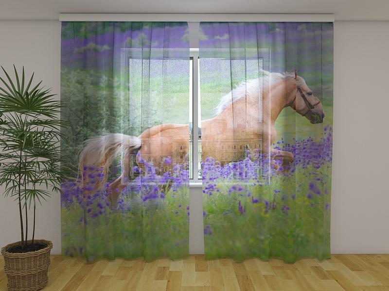 Dienas un nakts aizkari - Palomino zirgs ziedu laukā 180 x 140 cm (2X 90x140 cm) / Сaurspīdīgs šifons E-interjers.lv