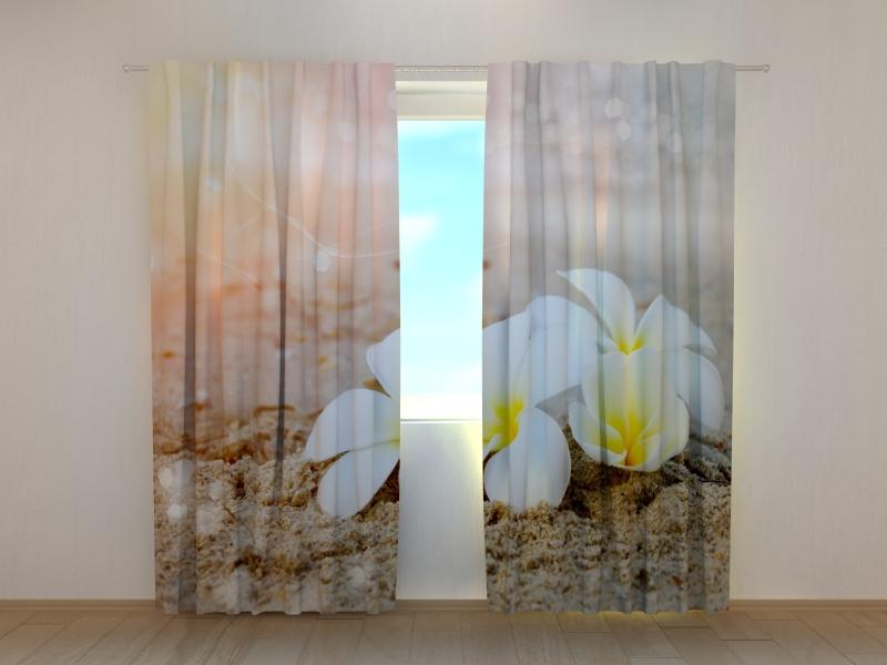 Dienas un nakts aizkari - Tropu ziedi pludmalē 180 x 140 cm (2X 90x140 cm) / SCREEN E-interjers.lv