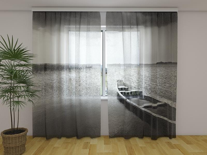 Dienas un nakts aizkari - Vientuļa laiva uz ezera 180 x 140 cm (2X 90x140 cm) / Сaurspīdīgs šifons E-interjers.lv