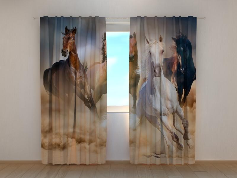 Dienas un nakts aizkari - Zirgu ganāmpulks 3. versija 180 x 140 cm (2X 90x140 cm) / SCREEN E-interjers.lv