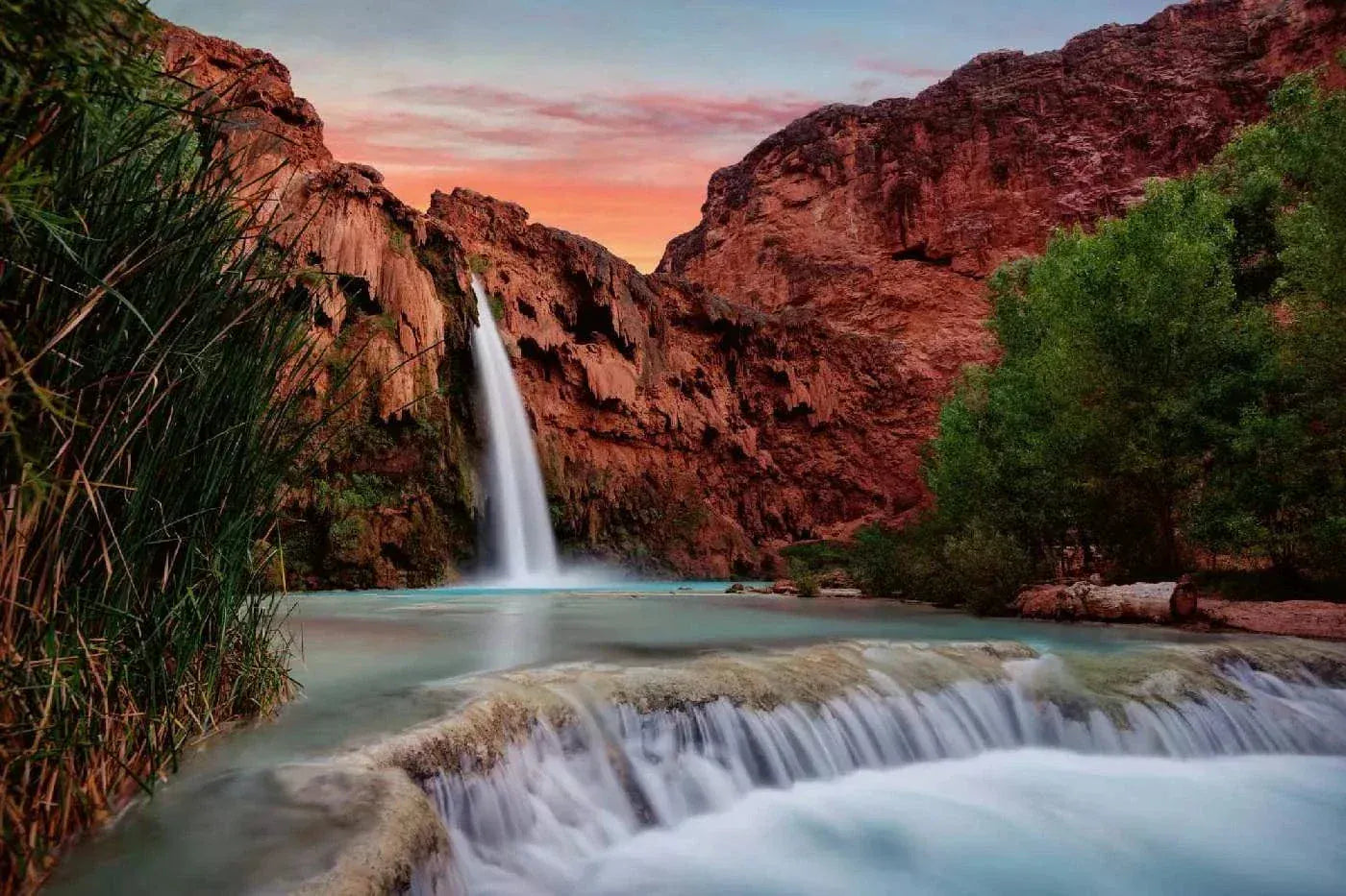 Fototapetes ar dabu - Skaisti ūdenskritumi, 375x250 cm D-ART