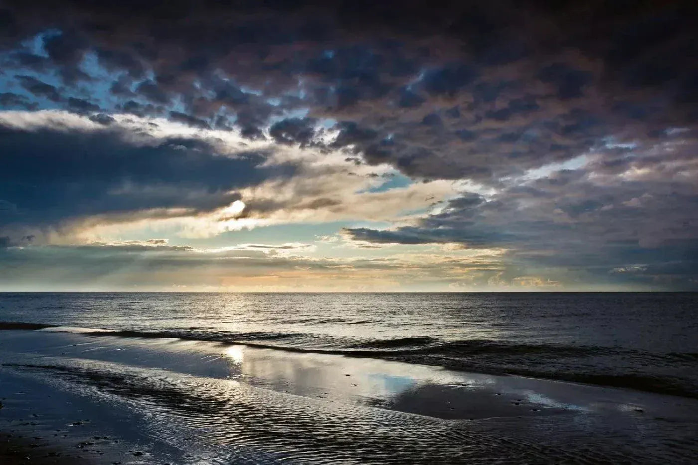 Fototapetes ar pludmali - Debesis tumši zilos toņos, N3208, 375x250 cm D-ART