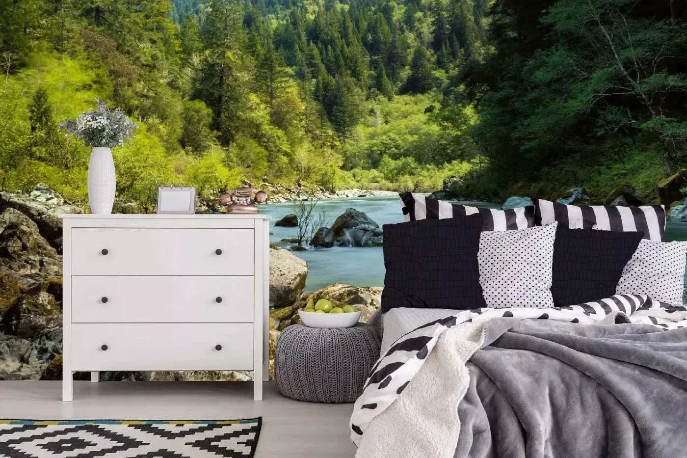 Fototapetes ar skaistu ainavu - Smita upe, 375x250 cm D-ART