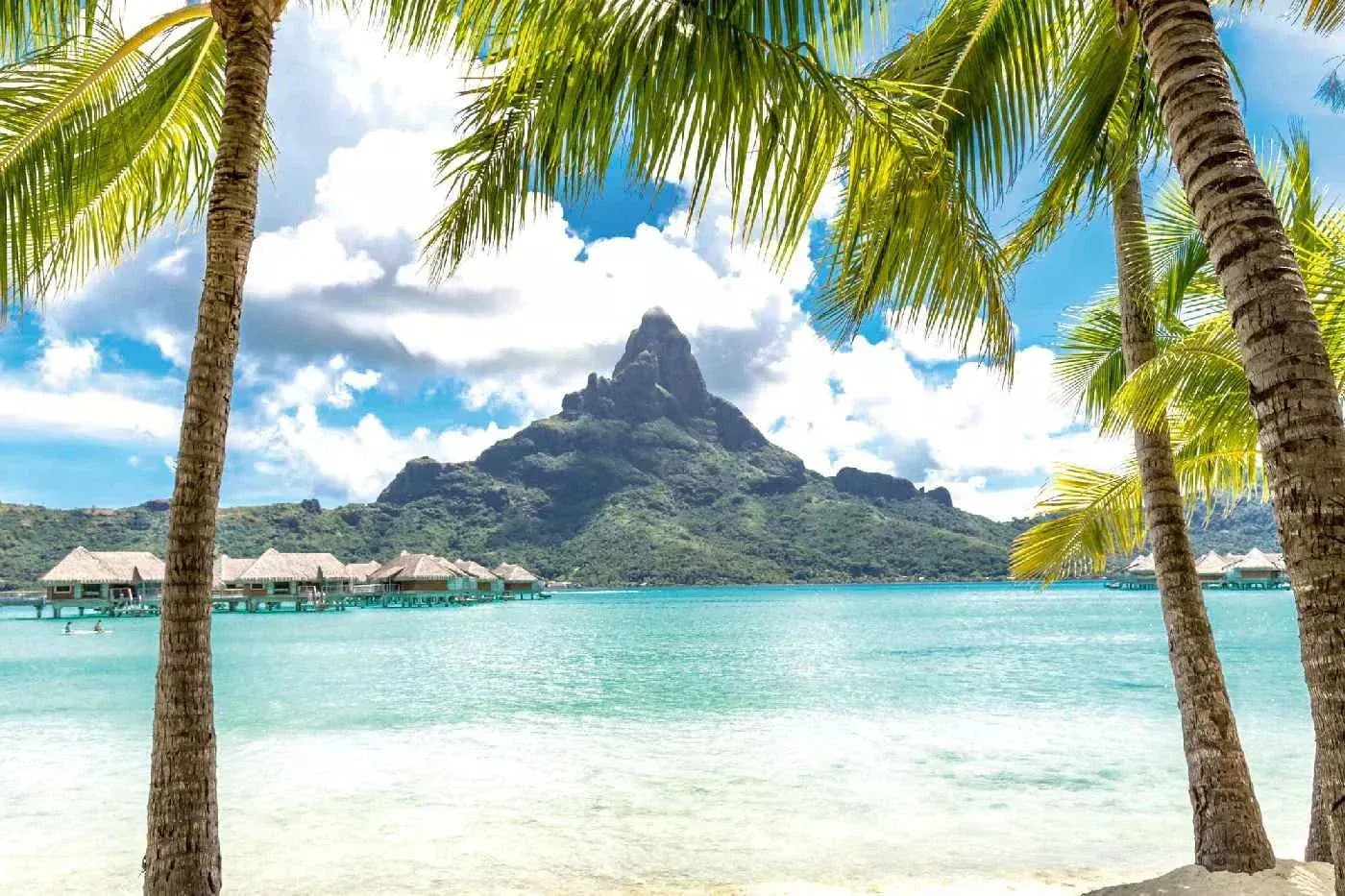 Fototapetes ar tropisko jūras skatu - Skats uz Bora Bora, N3247, 375x250 cm D-ART