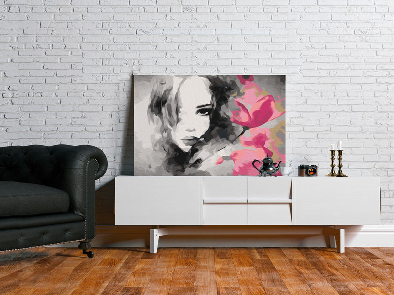 Glezna izkrāso pēc cipariem - Black & White Portrait With A Pink Flower 60x40 cm Artgeist