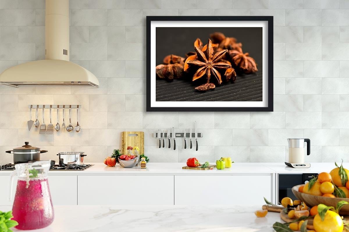 Glezna melnā rāmī - Anise Decorative  Home Trends