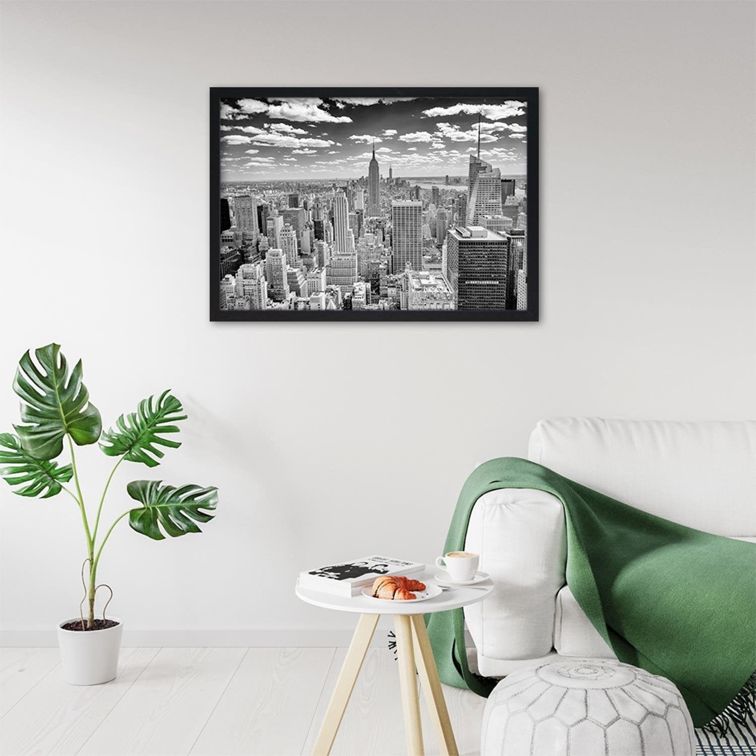 Glezna melnā rāmī - Black And White City  Home Trends