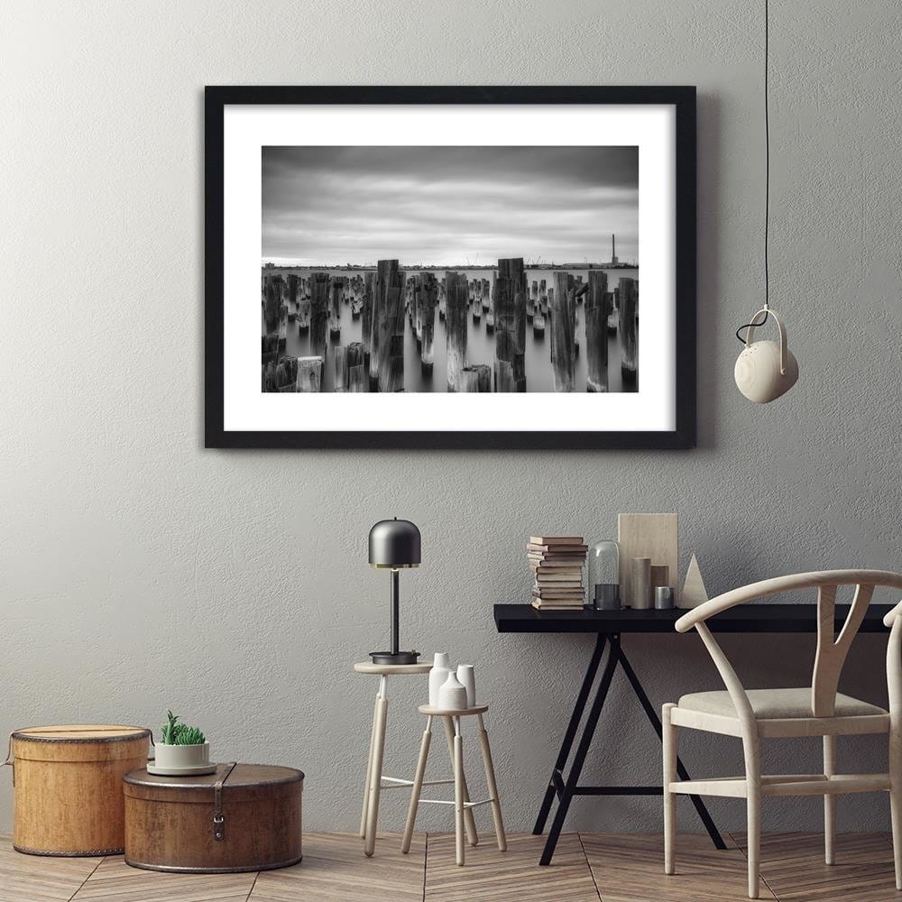 Glezna melnā rāmī - Breakwater At The Port 2  Home Trends