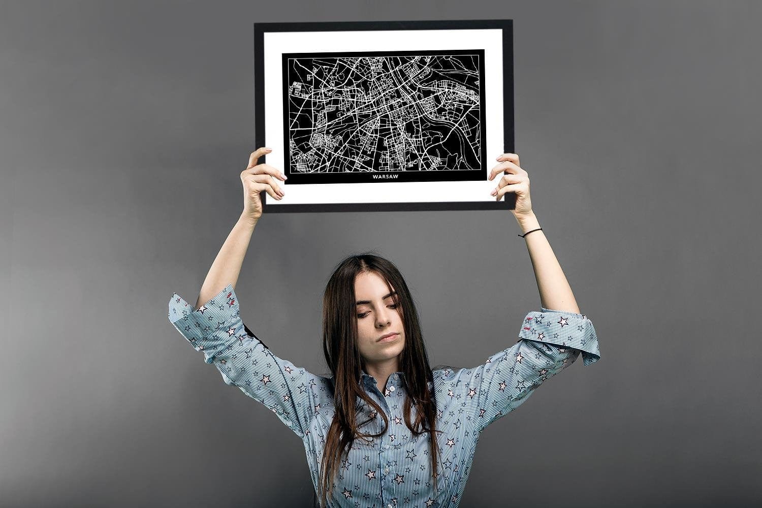 Glezna melnā rāmī - City Plan Warsaw  Home Trends