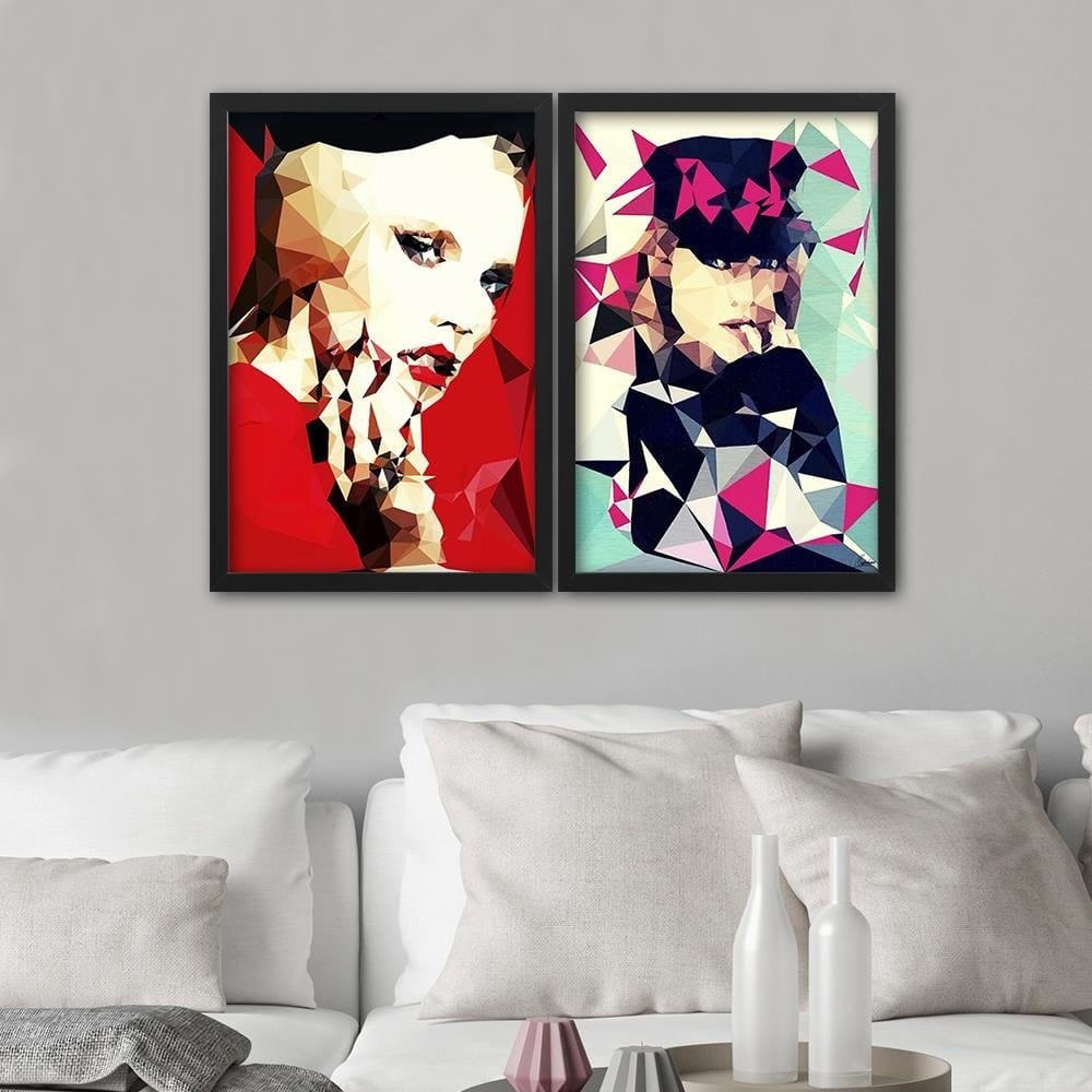 Glezna melnā rāmī - Coquettish Woman  Home Trends