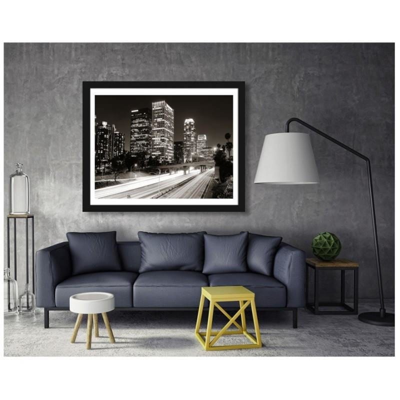 Glezna melnā rāmī - Los Angeles at night  Home Trends