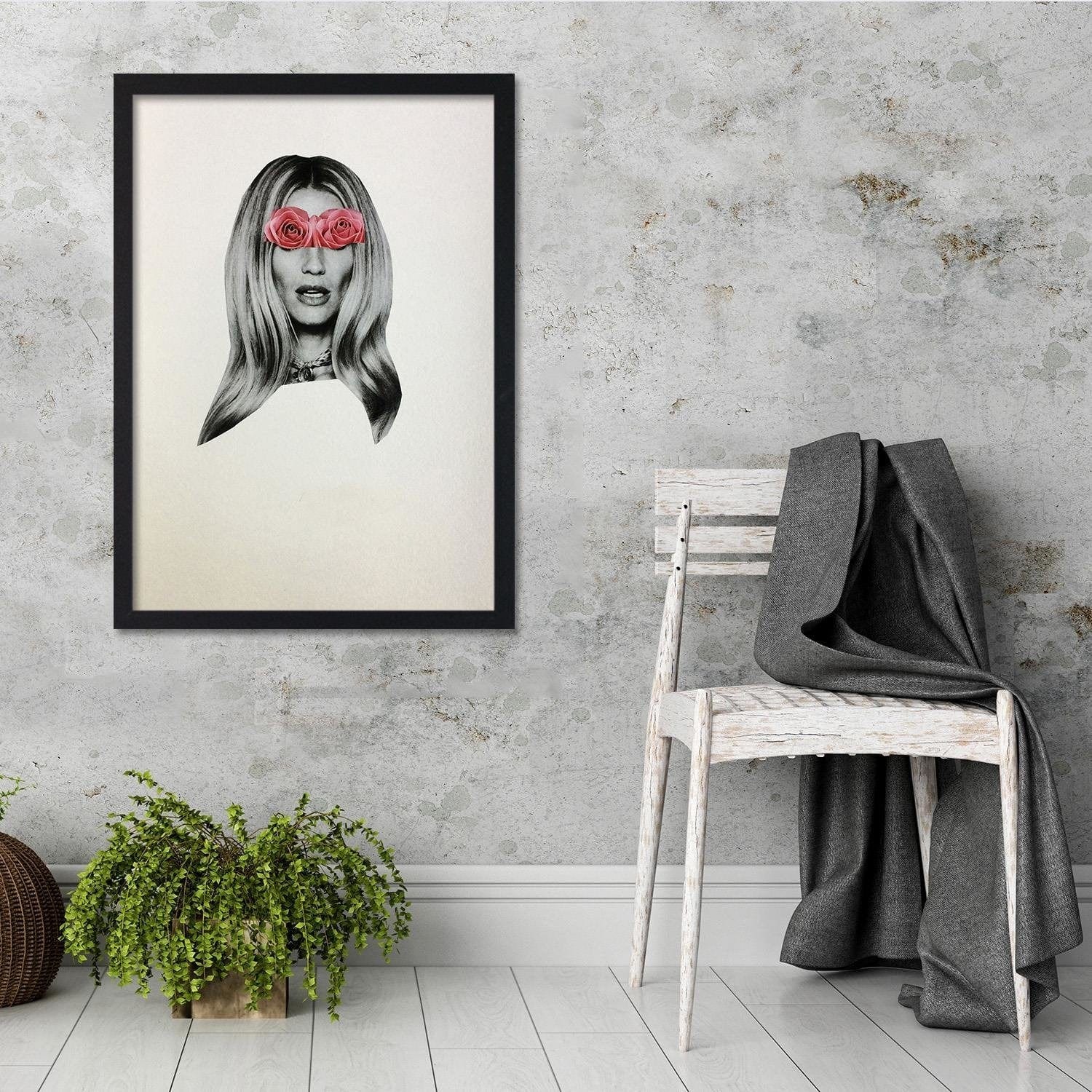Glezna melnā rāmī - Model Face Portrait  Home Trends