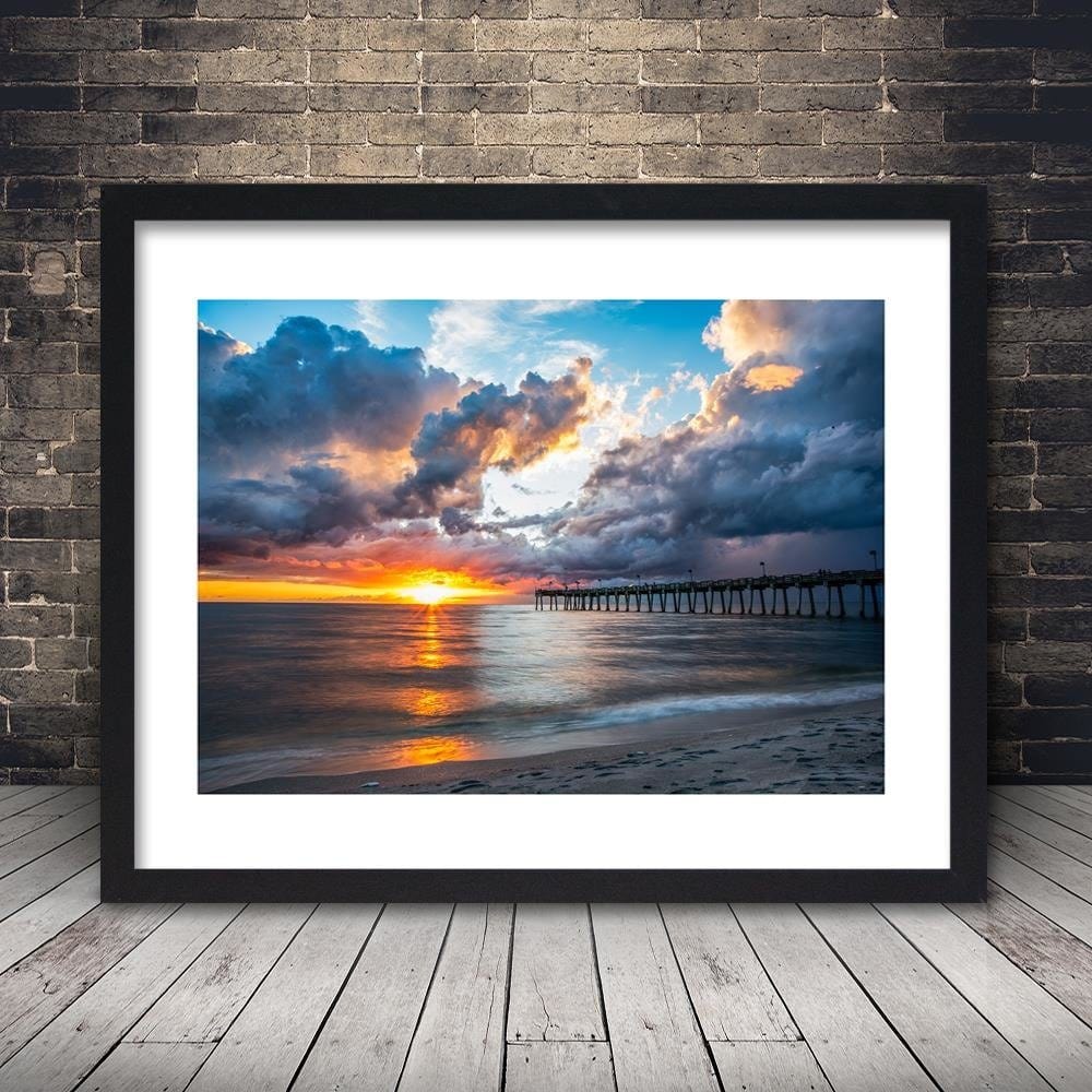 Glezna melnā rāmī - Pier At Sunset  Home Trends