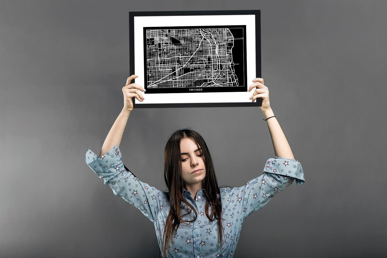 Glezna melnā rāmī - Plan Of Chicago  Home Trends