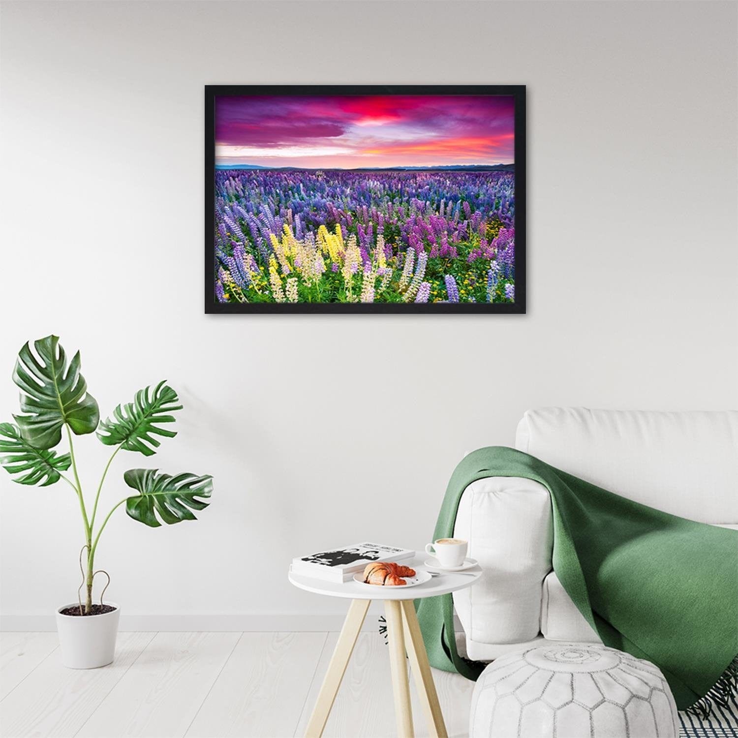 Glezna melnā rāmī - Purple Flowers  Home Trends