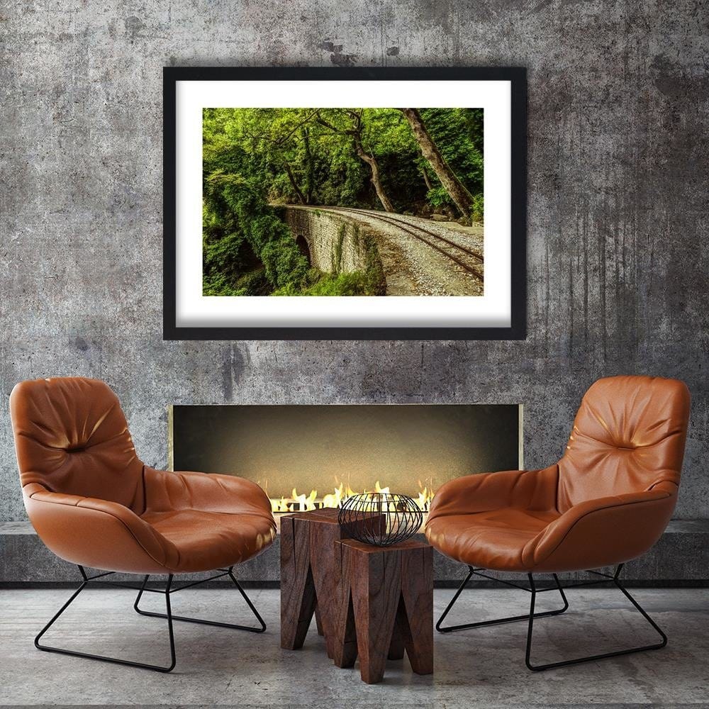 Glezna melnā rāmī - Railway Viaduct  Home Trends