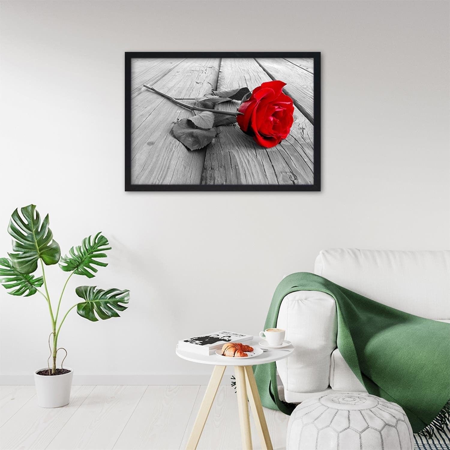 Glezna melnā rāmī - Red Rose  Home Trends