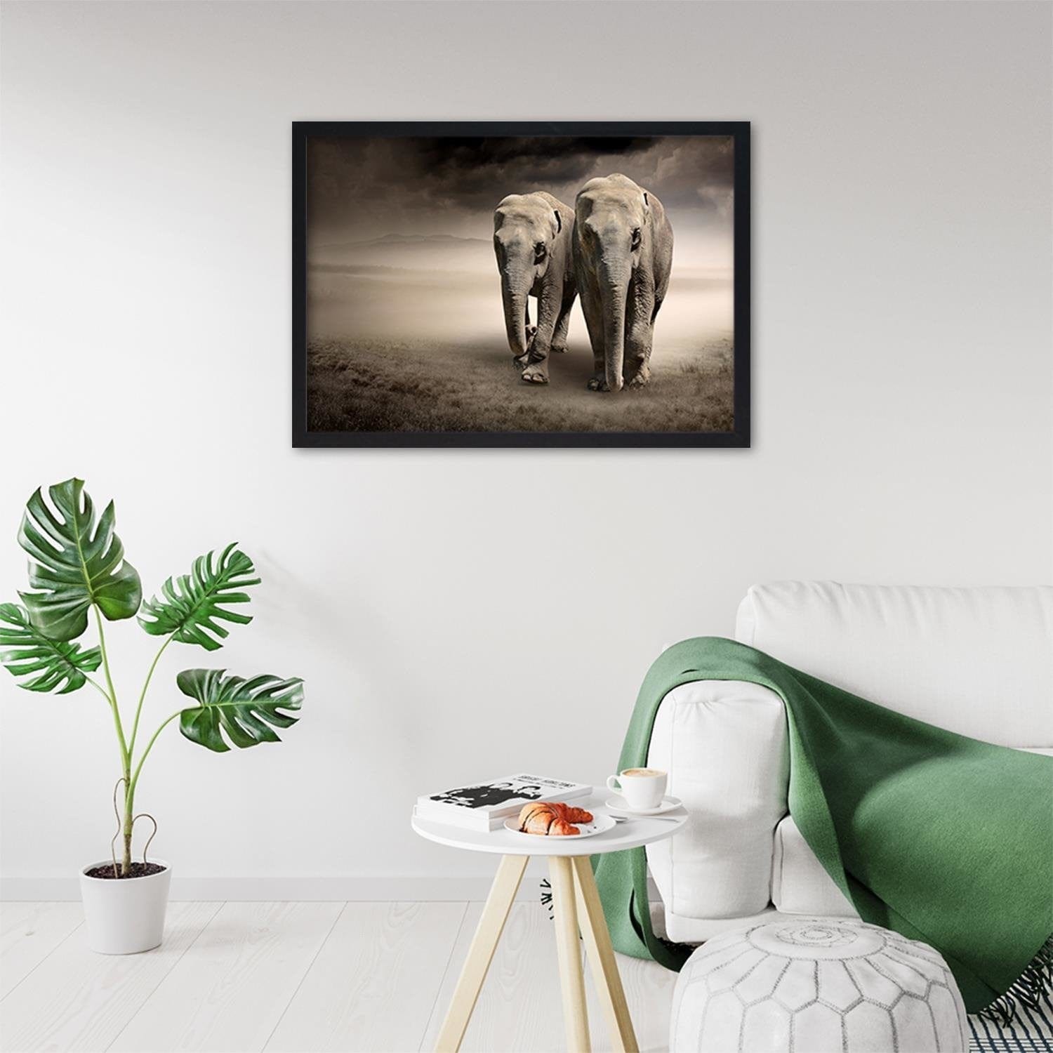 Glezna melnā rāmī - Two Elephants  Home Trends