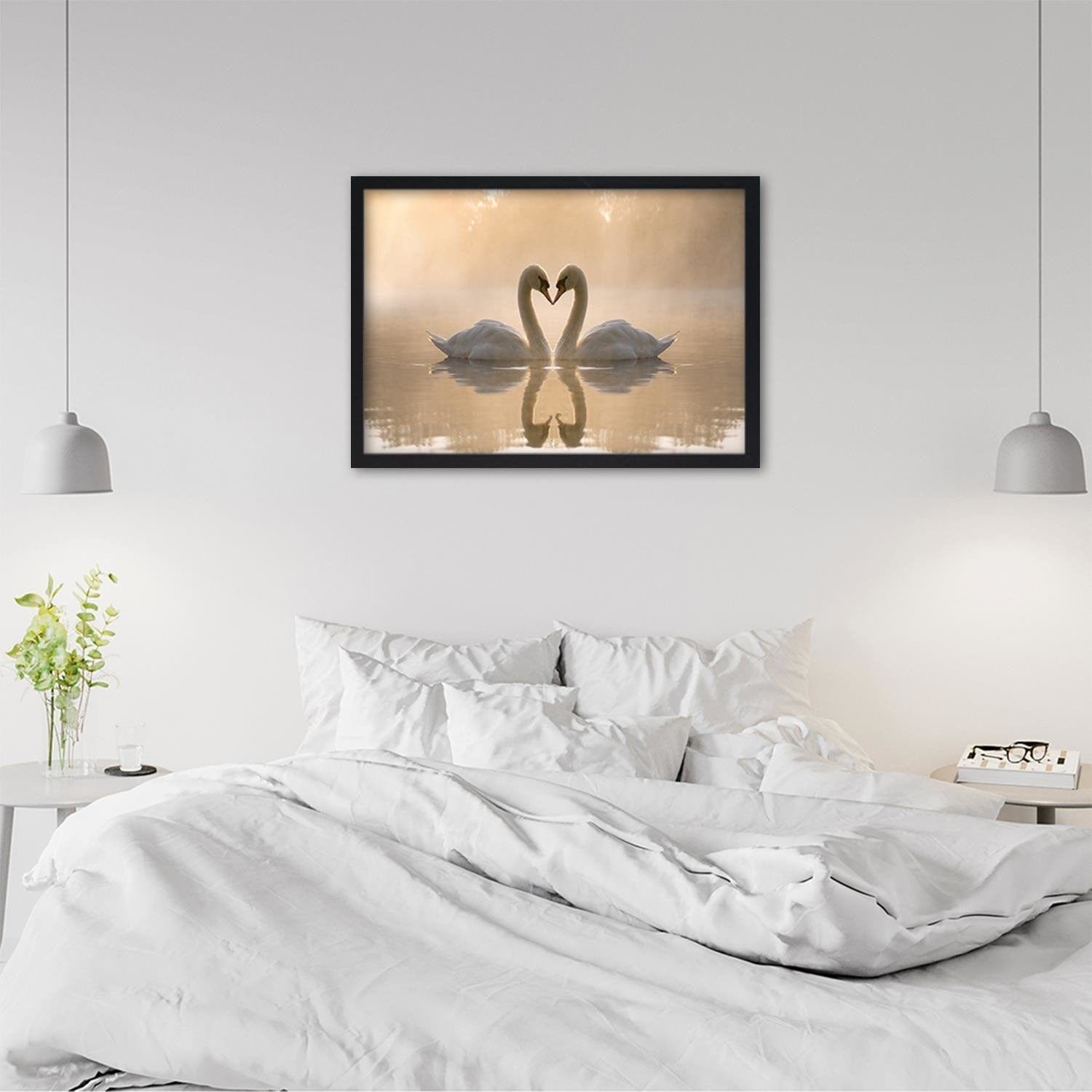 Glezna melnā rāmī - Two Swans  Home Trends