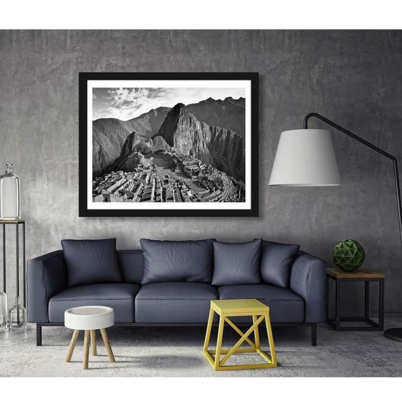 Glezna melnā rāmī - View of Machu Picchu  Home Trends