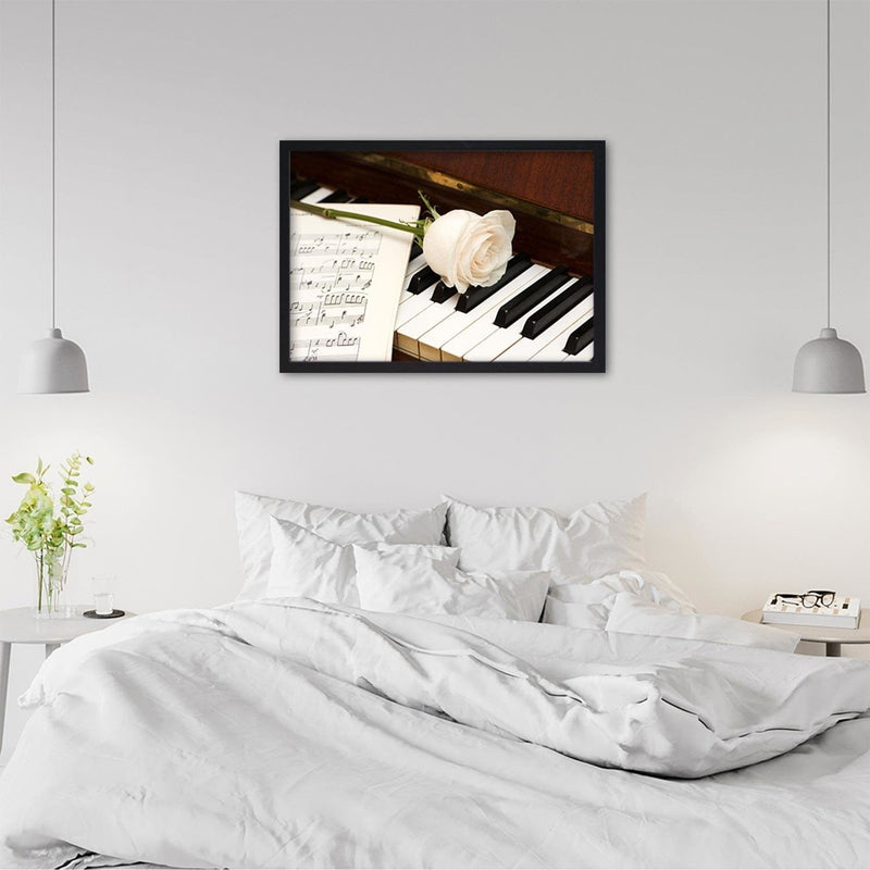 Glezna melnā rāmī - White Rose On The Piano  Home Trends