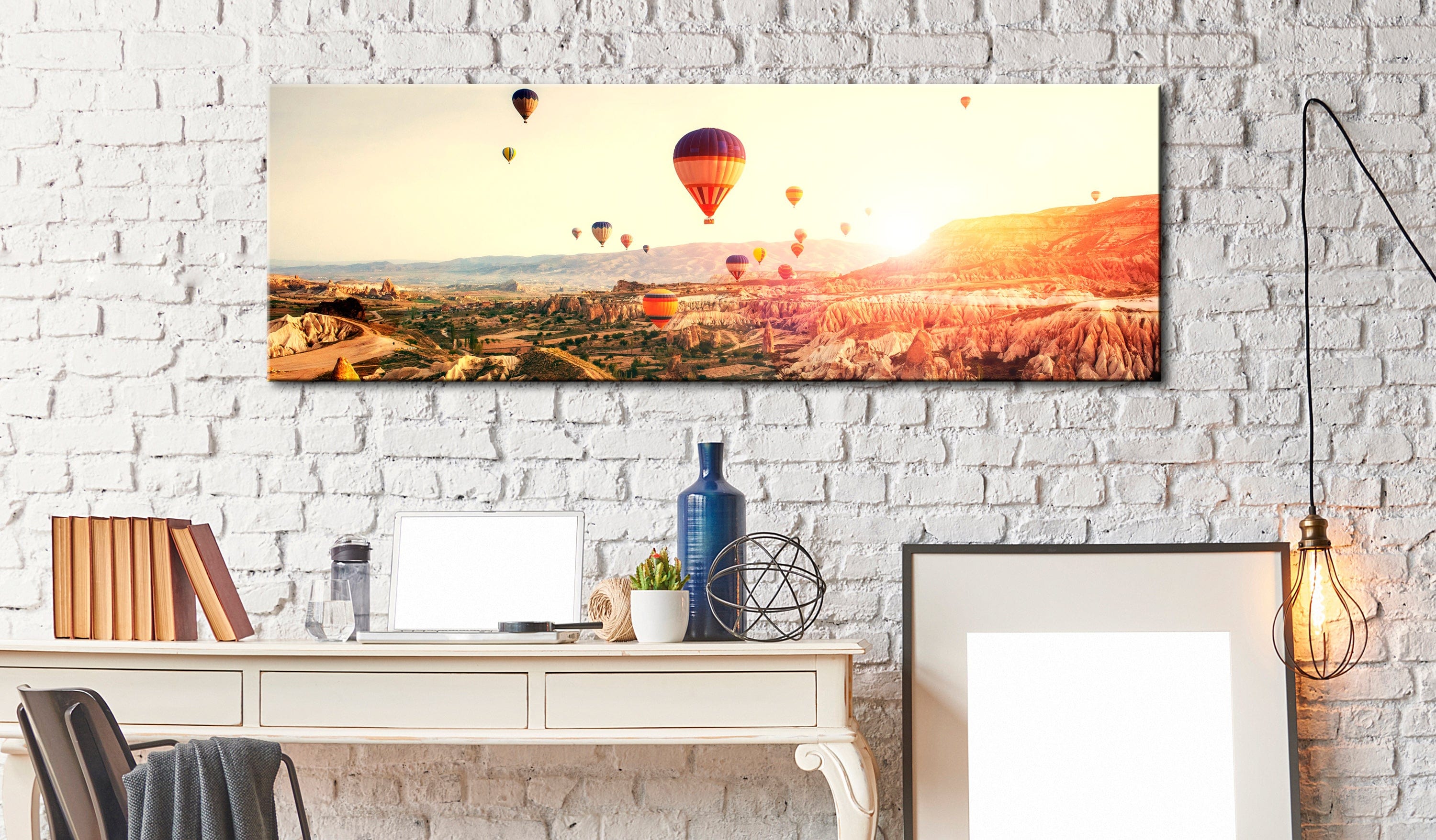 Glezna - Balloon Rides Home Trends