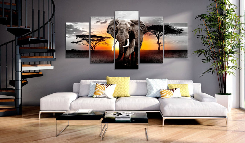 Glezna - Elephant at Sunset Home Trends