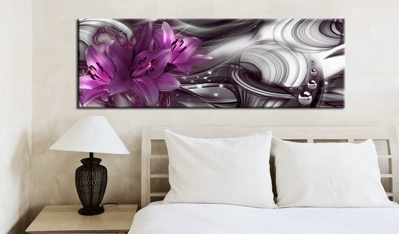 Glezna - Violetas lilijas uz melna abstrakta fona Home Trends