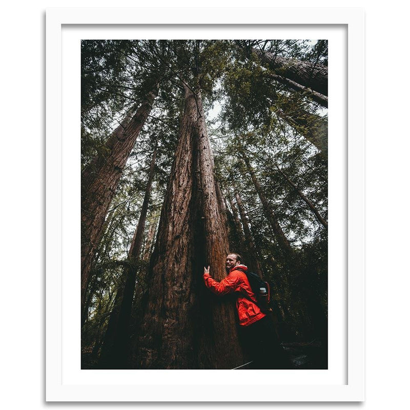 Glezna baltā rāmī - The Man At The Tree 