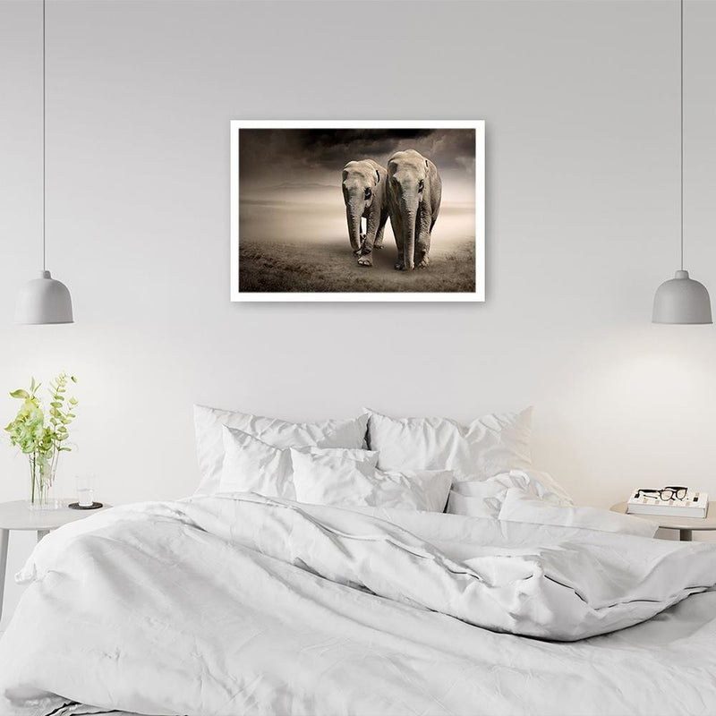 Glezna baltā rāmī - Two Elephants 