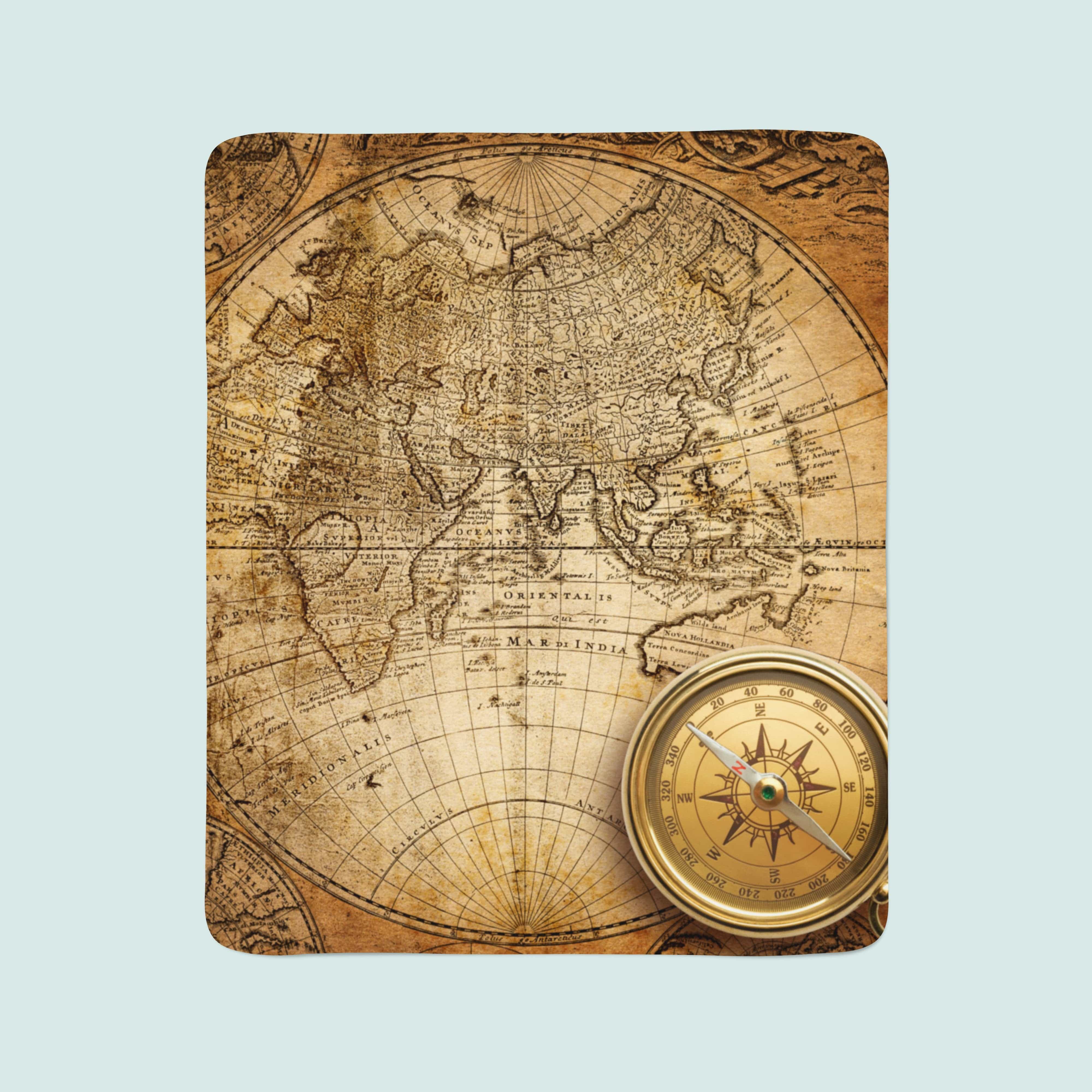 Flīsa pleds Old Compass on the Map E-interjers.lv