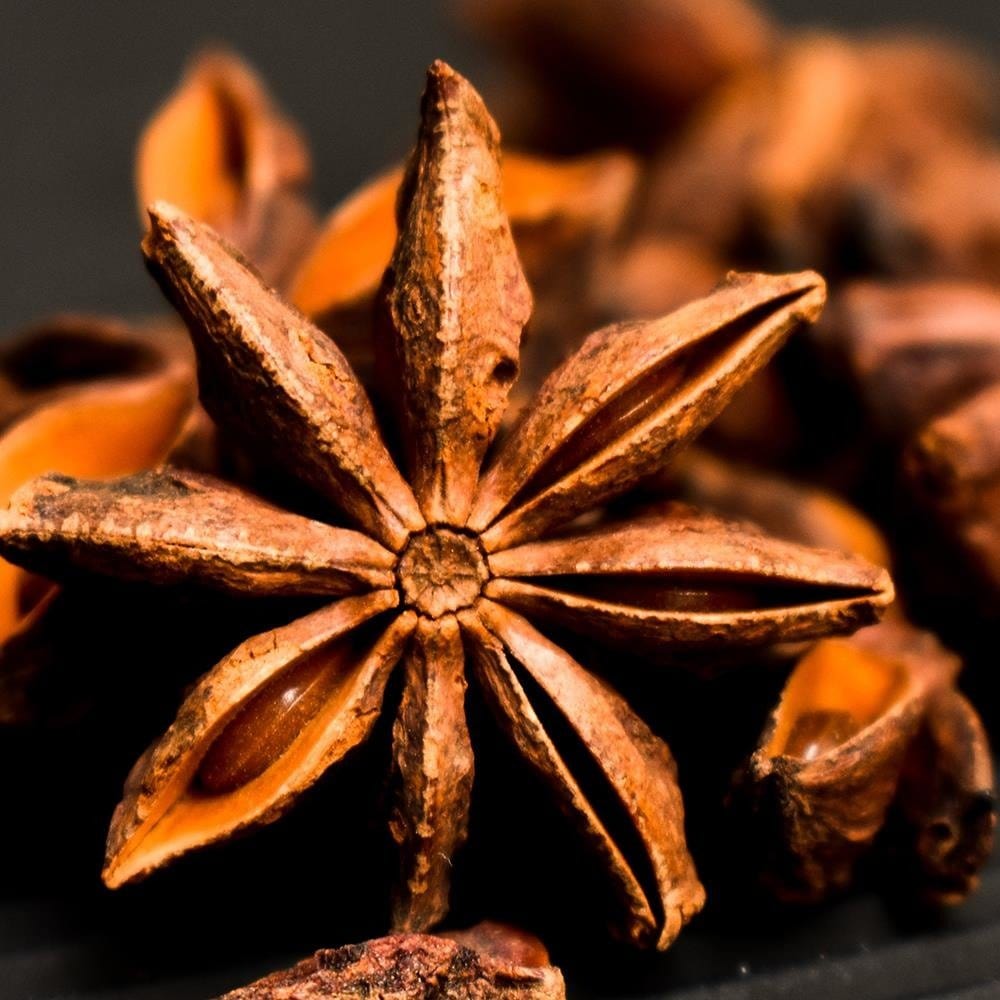 Glezna baltā rāmī - Anise Decorative  Home Trends DECO