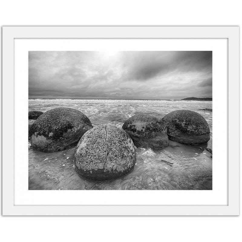 Glezna baltā rāmī - Boulders on the shore  Home Trends DECO