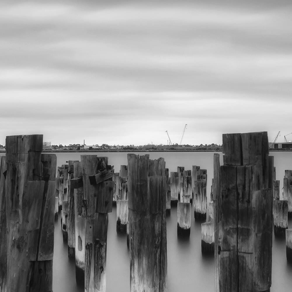 Glezna baltā rāmī - Breakwater At The Port 2  Home Trends DECO