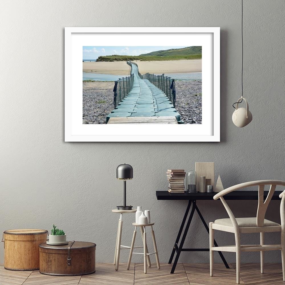Glezna baltā rāmī - Bridge To The Beach  Home Trends DECO