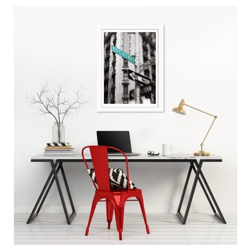Glezna baltā rāmī - Broadway  Home Trends DECO