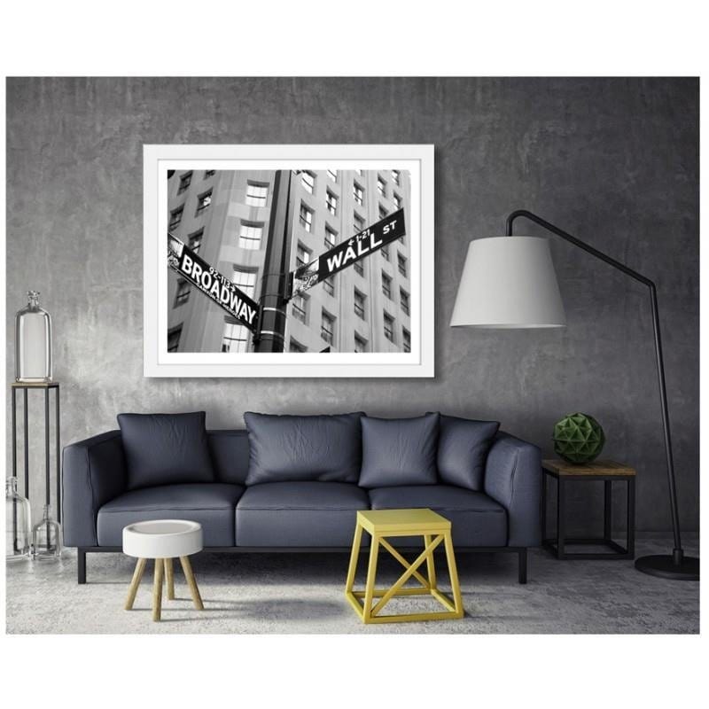 Glezna baltā rāmī - Broadway & Wall Street  Home Trends DECO
