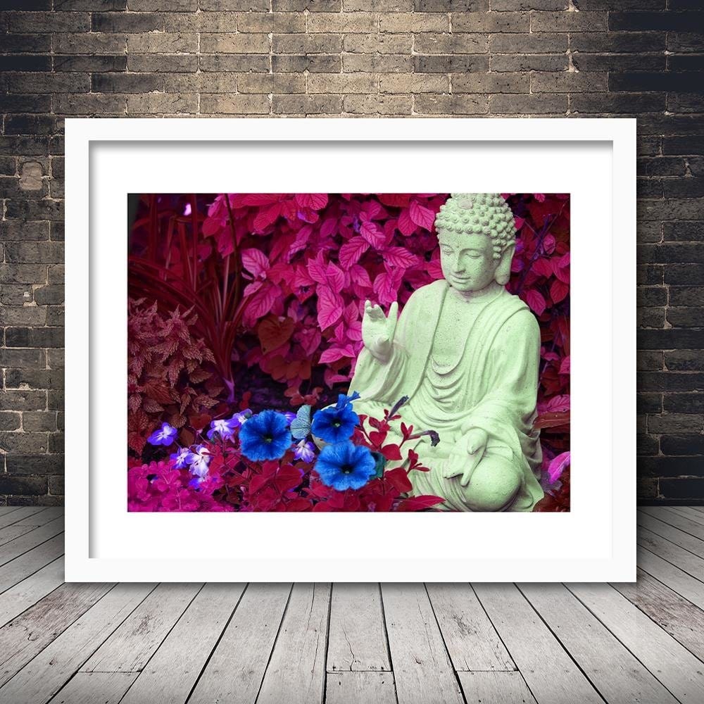 Glezna baltā rāmī - Buddha In The Garden  Home Trends DECO