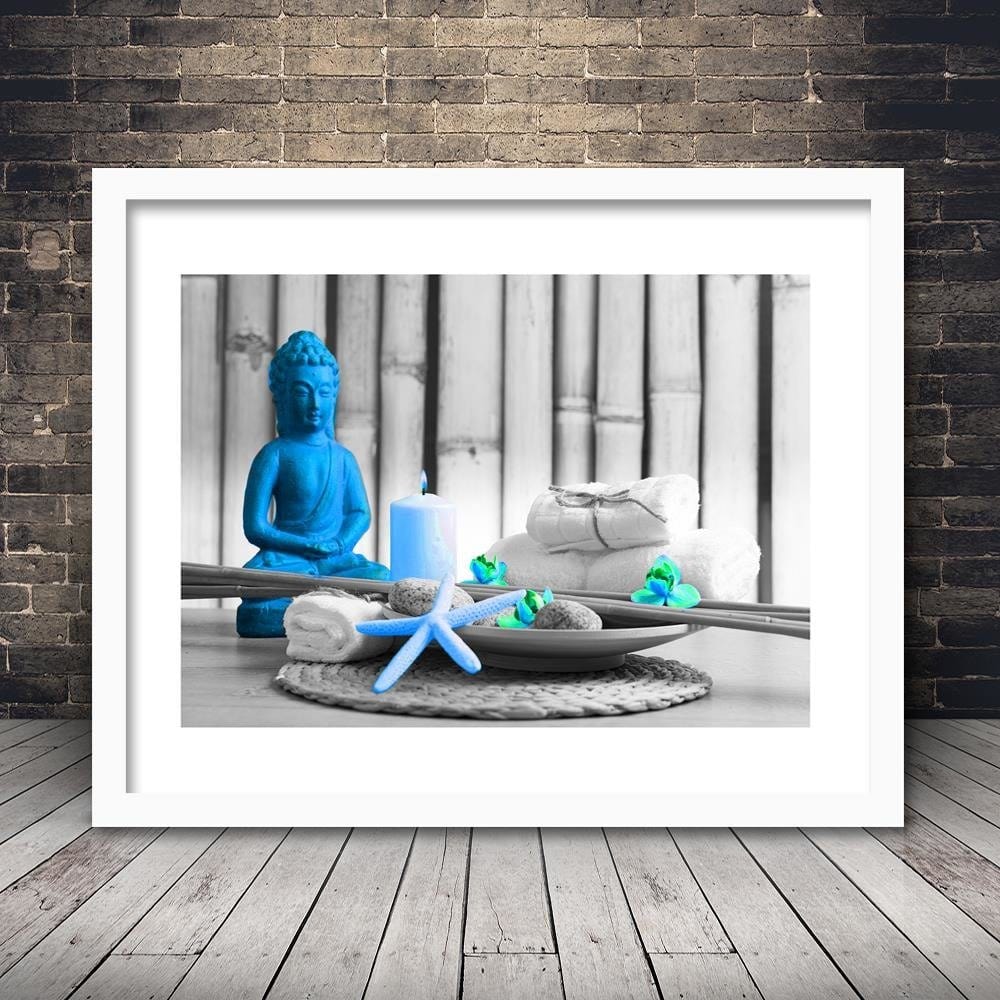 Glezna baltā rāmī - Buddha With Candle  Home Trends DECO
