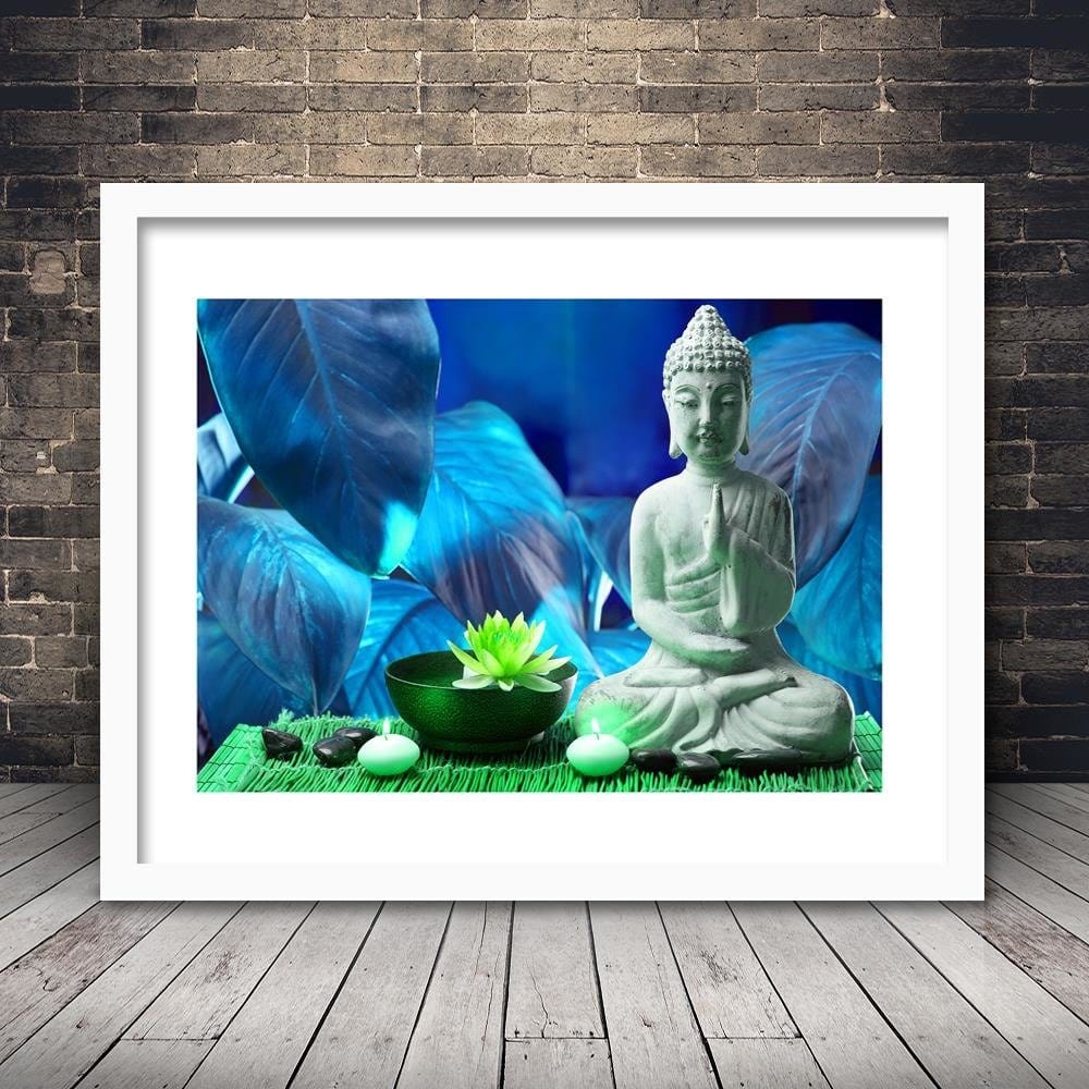 Glezna baltā rāmī - Buddha With Lily  Home Trends DECO