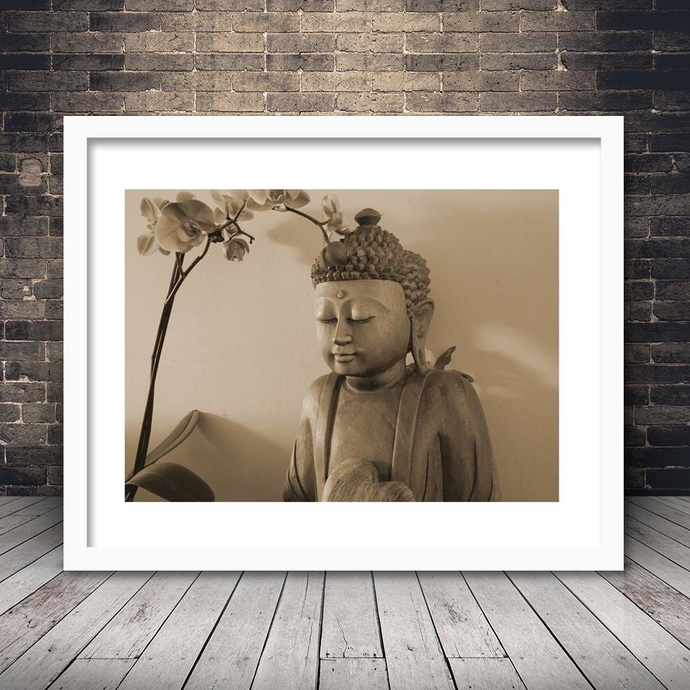 Glezna baltā rāmī - Buddha With Orchid  Home Trends DECO