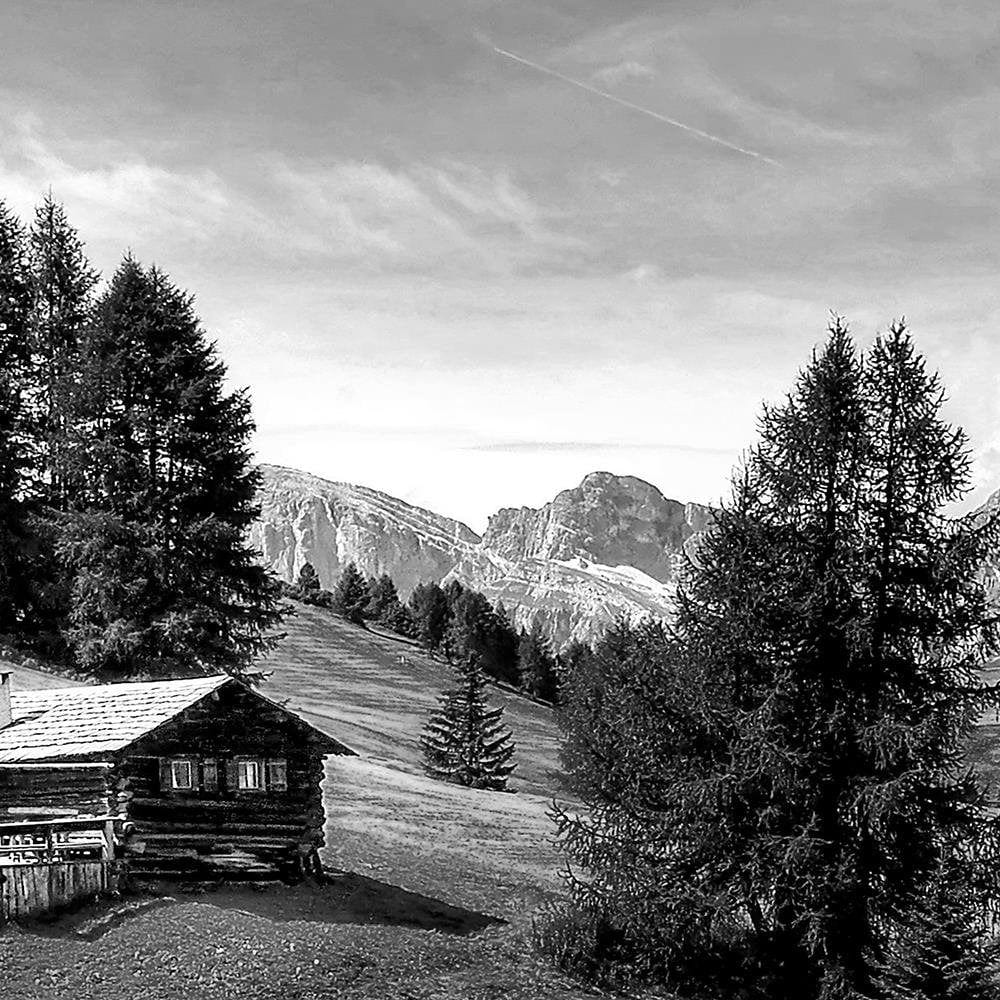 Glezna baltā rāmī - Cabin In The Mountains 2  Home Trends DECO