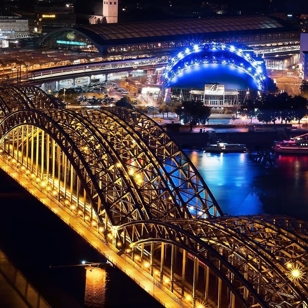 Glezna baltā rāmī - Cathedral And Bridge Cologne  Home Trends DECO